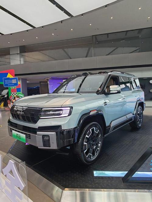 深圳51比亚迪方程豹硬派越野的爆款，英菲尼迪35周年与你共成长
